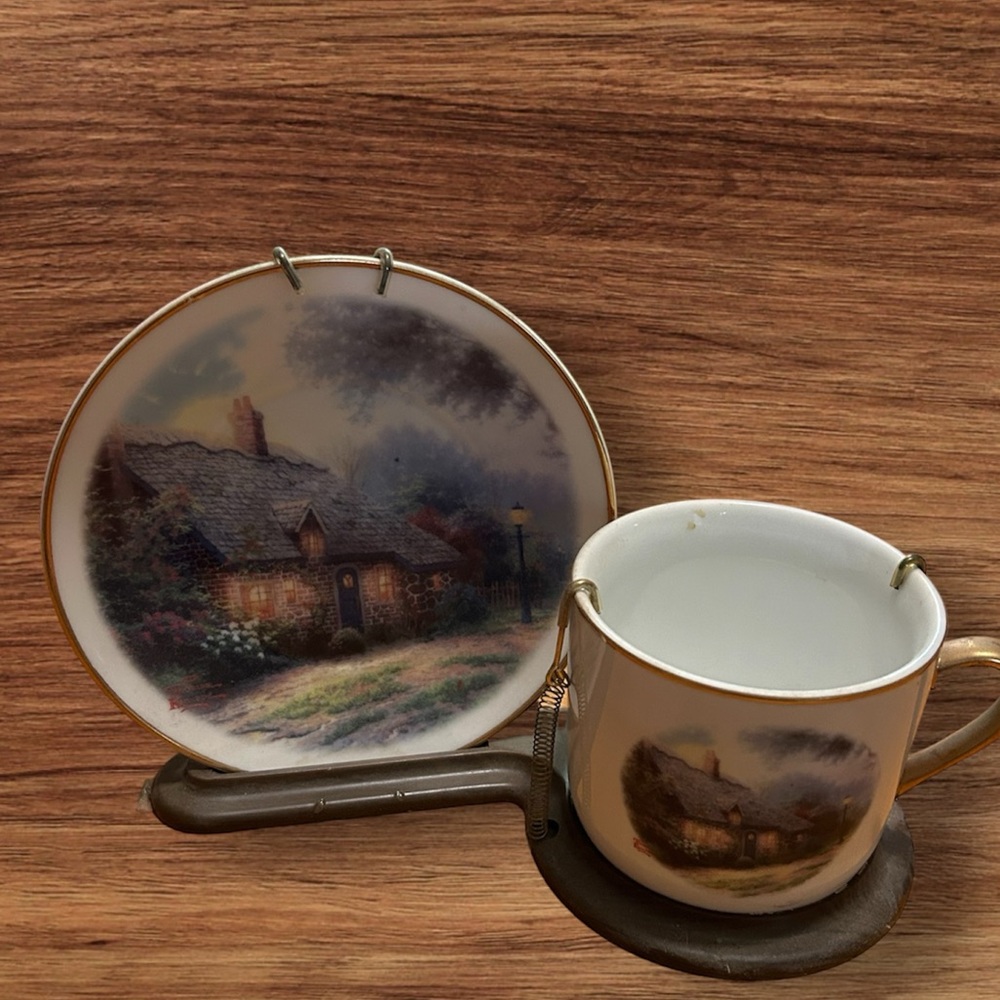 Thomas Kinkade collectible